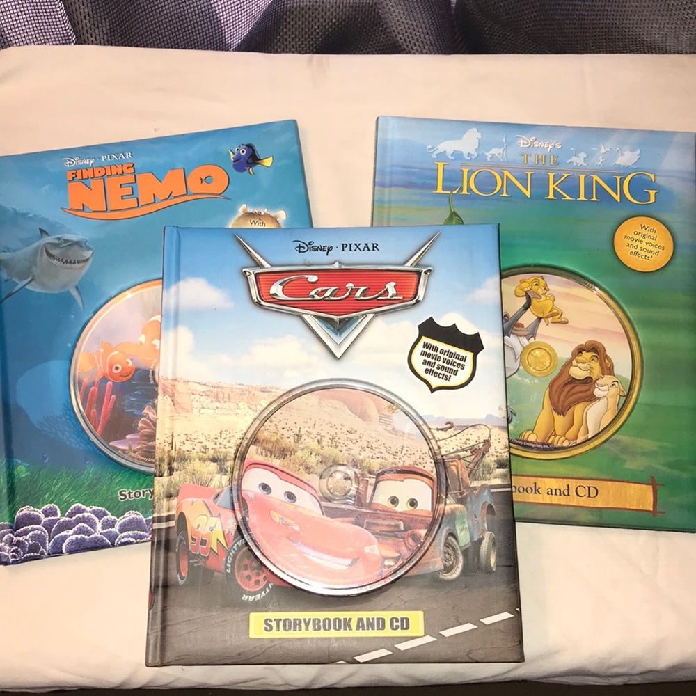 🦁Disney • PIXAR Set🐠 of 3 books w/ CD🚘